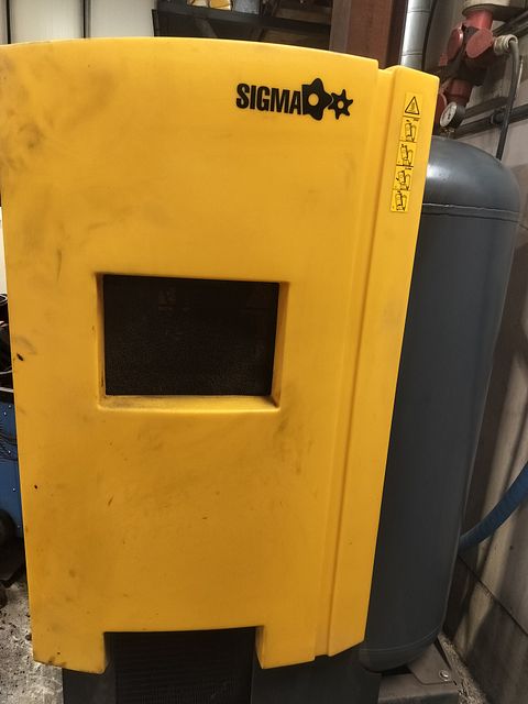 Image 2/6