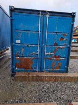 Image 1/8