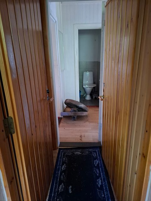 Image 44/142