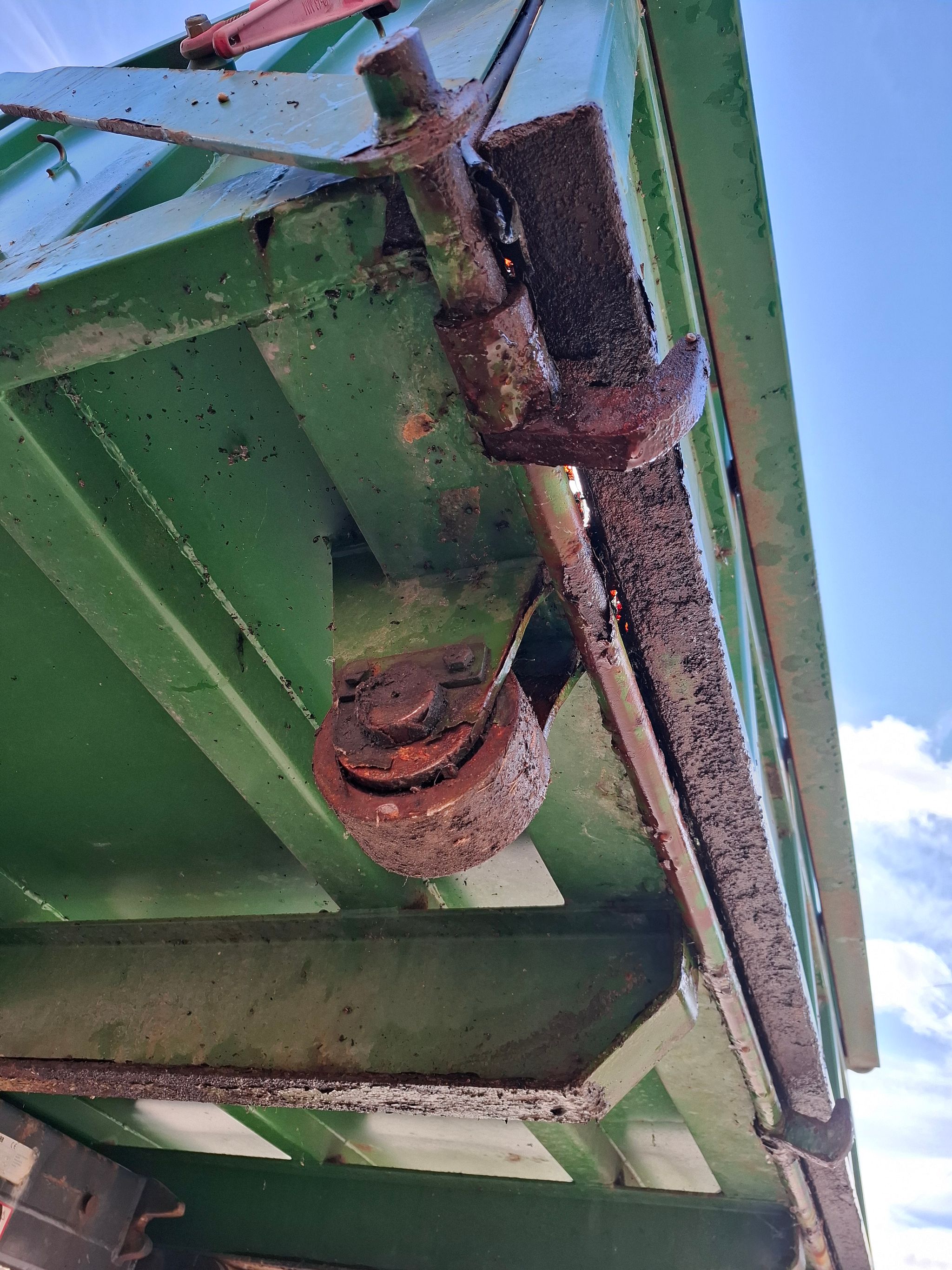 Image 7/8