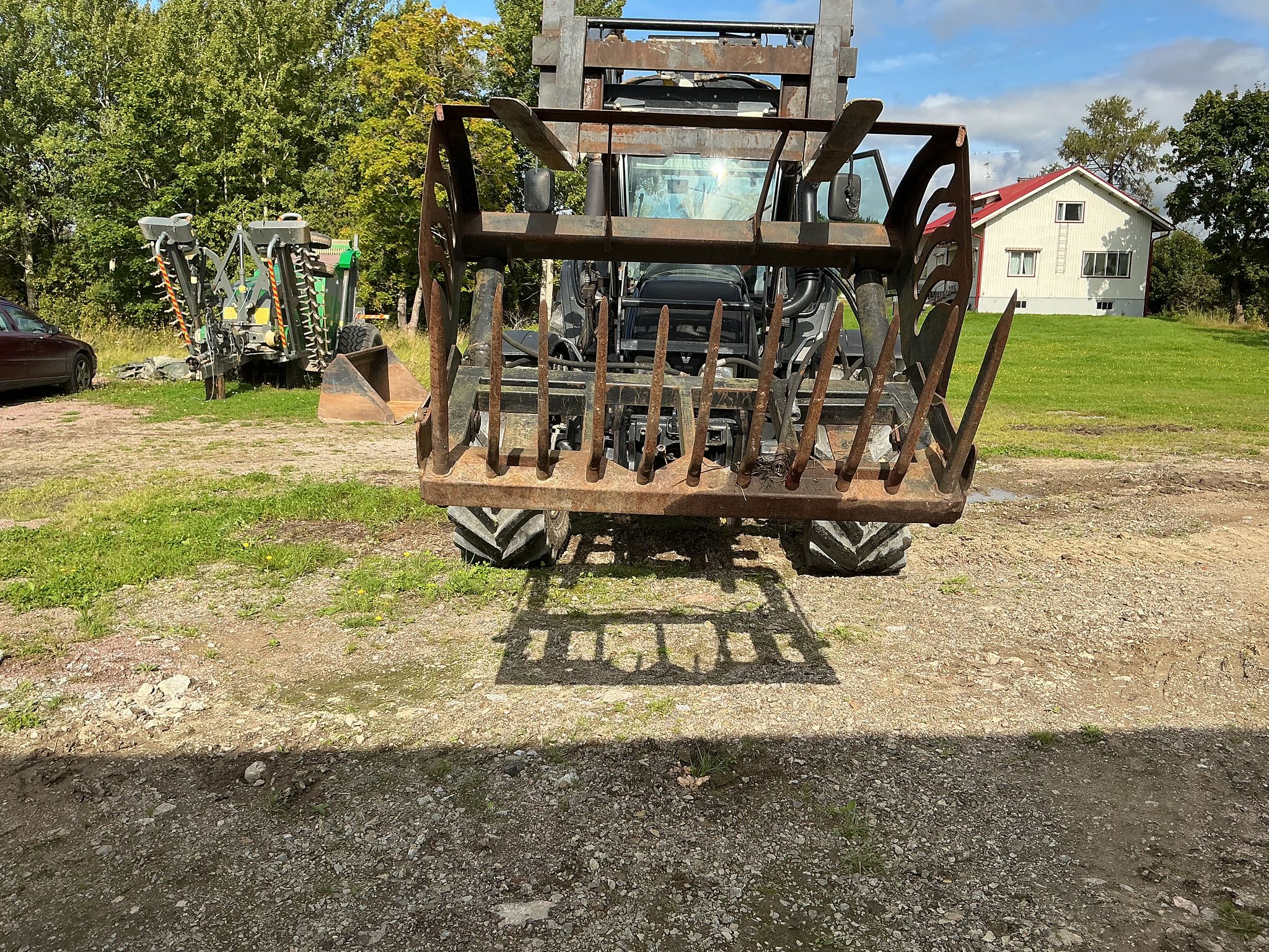 Image 4/5