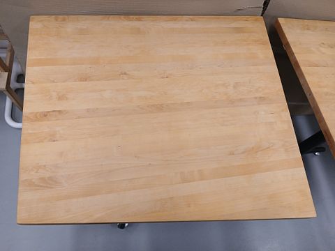 Image 4/6