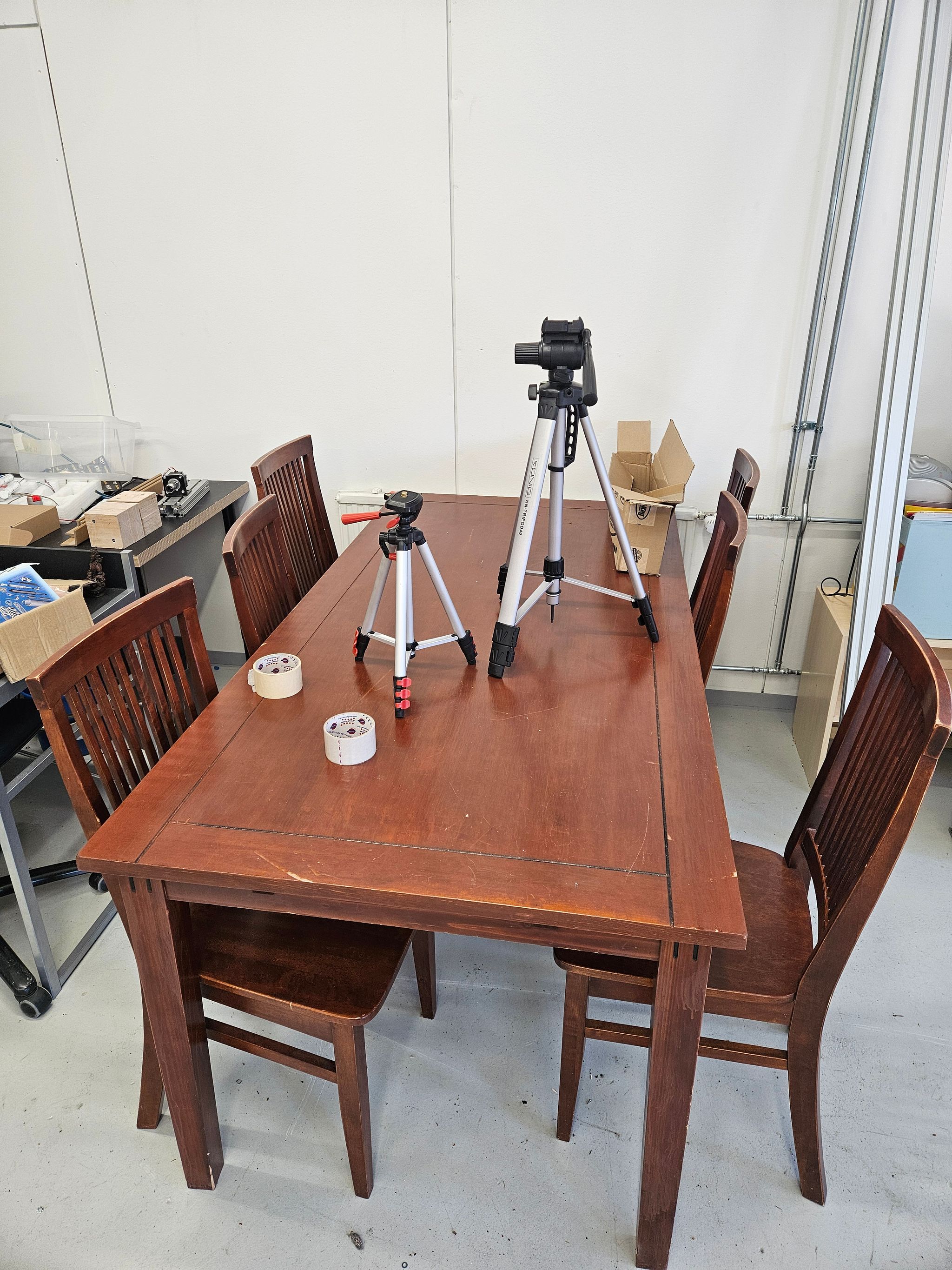 Image 1/40