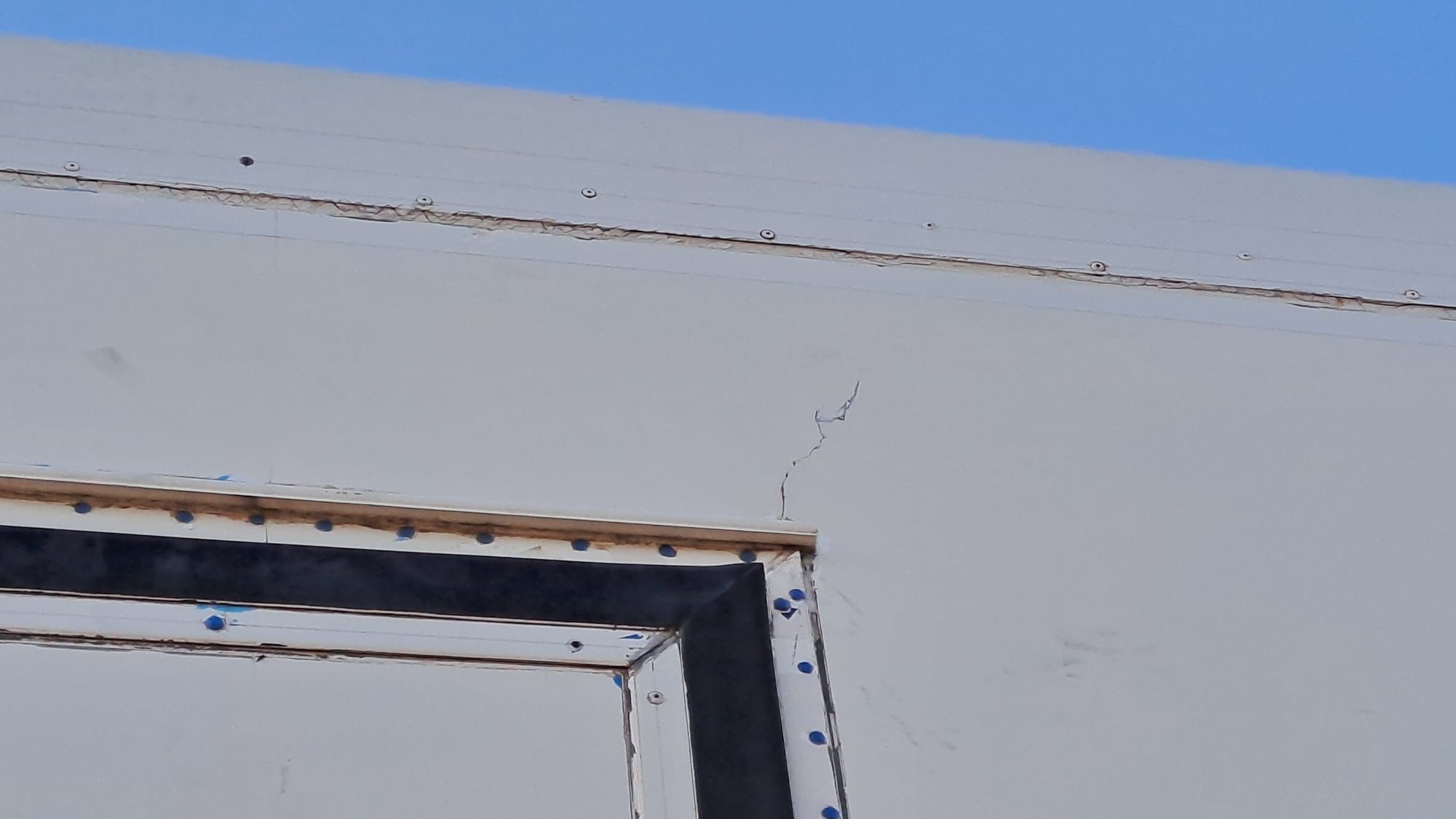 Image 6/27
