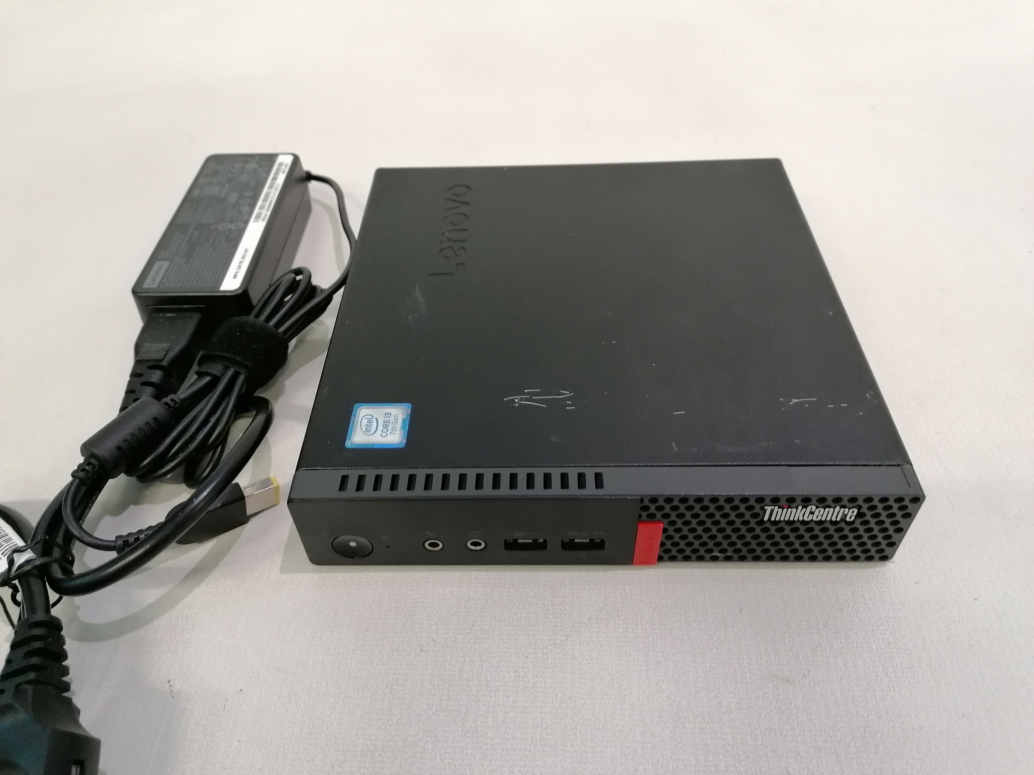 Lenovo ThinkCentre M910q Tiny pöytäkone i3-7100T / 8GT DDR4 / 256GB ...