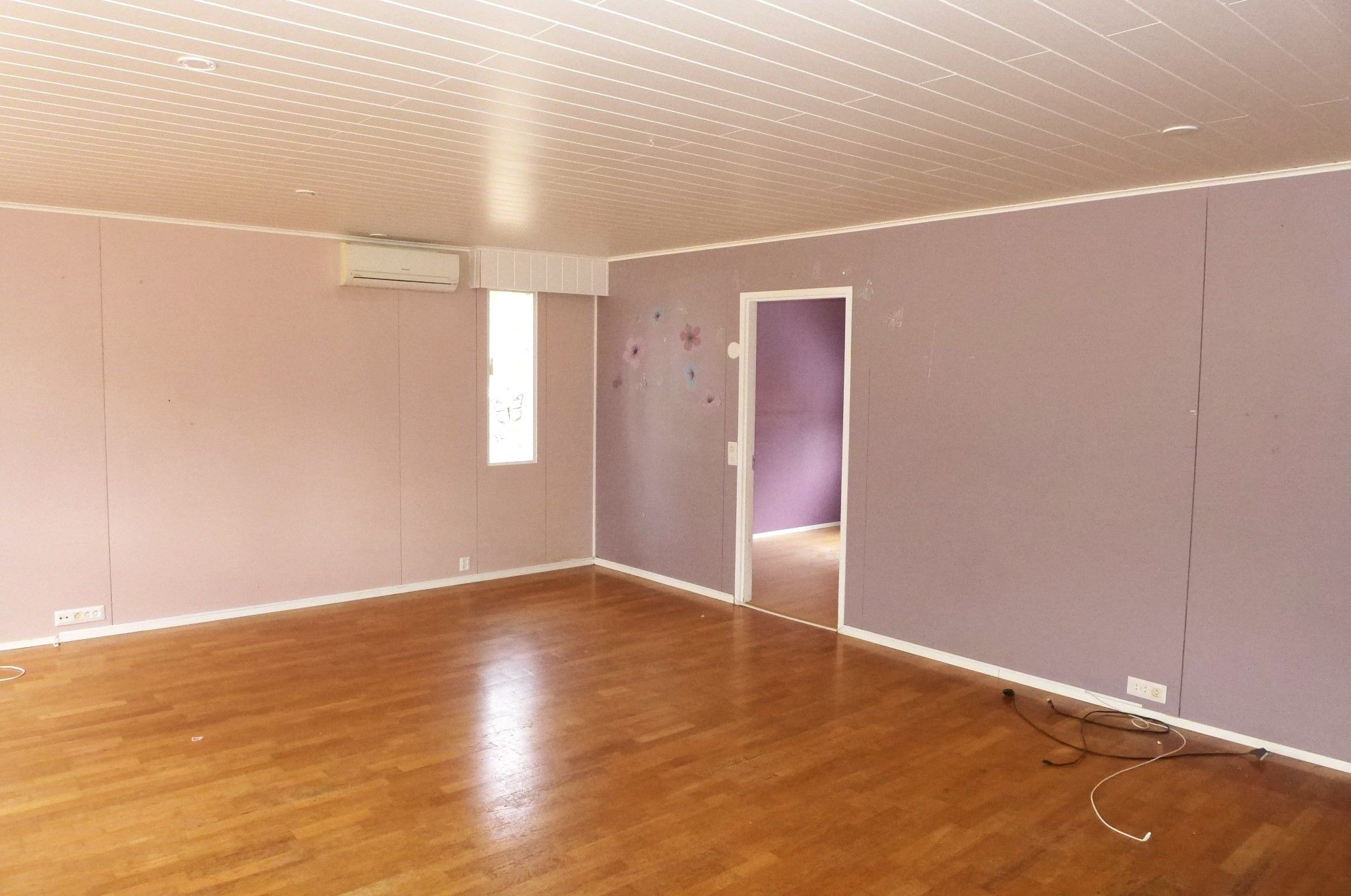 Image 19/36