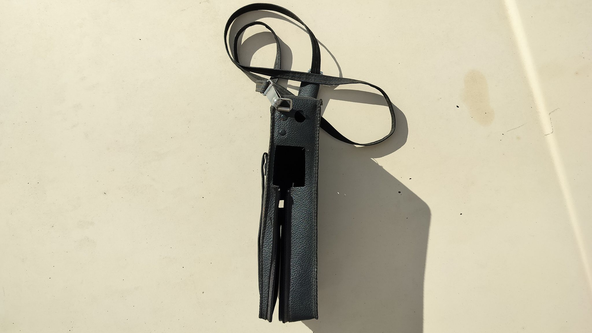 Image 21/28