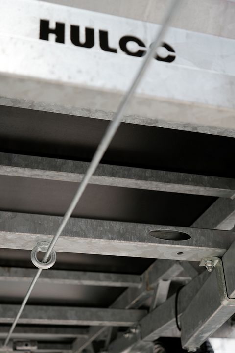 Image 8/18