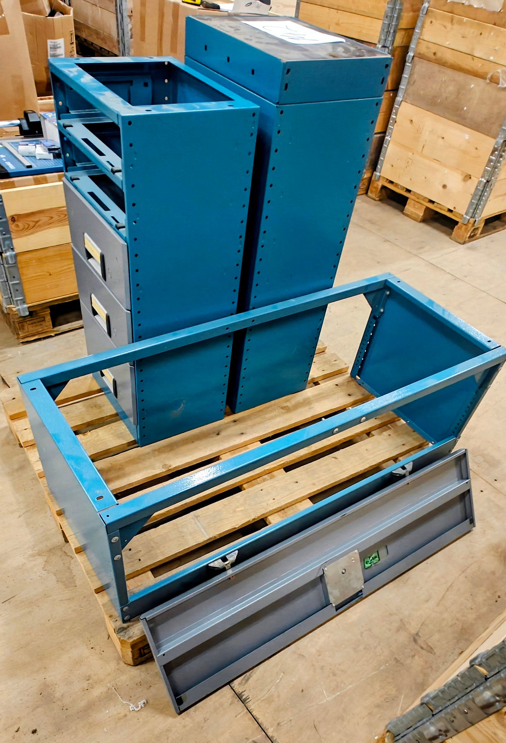 Image 3/13