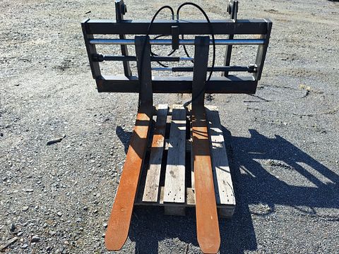Image 3/8