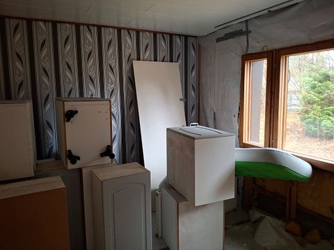 Image 8/15