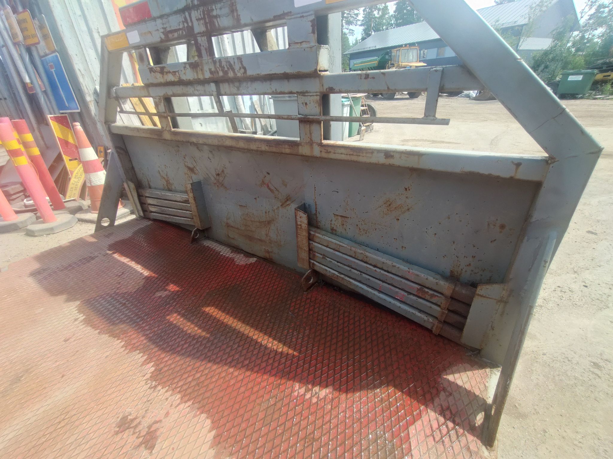 Image 6/18