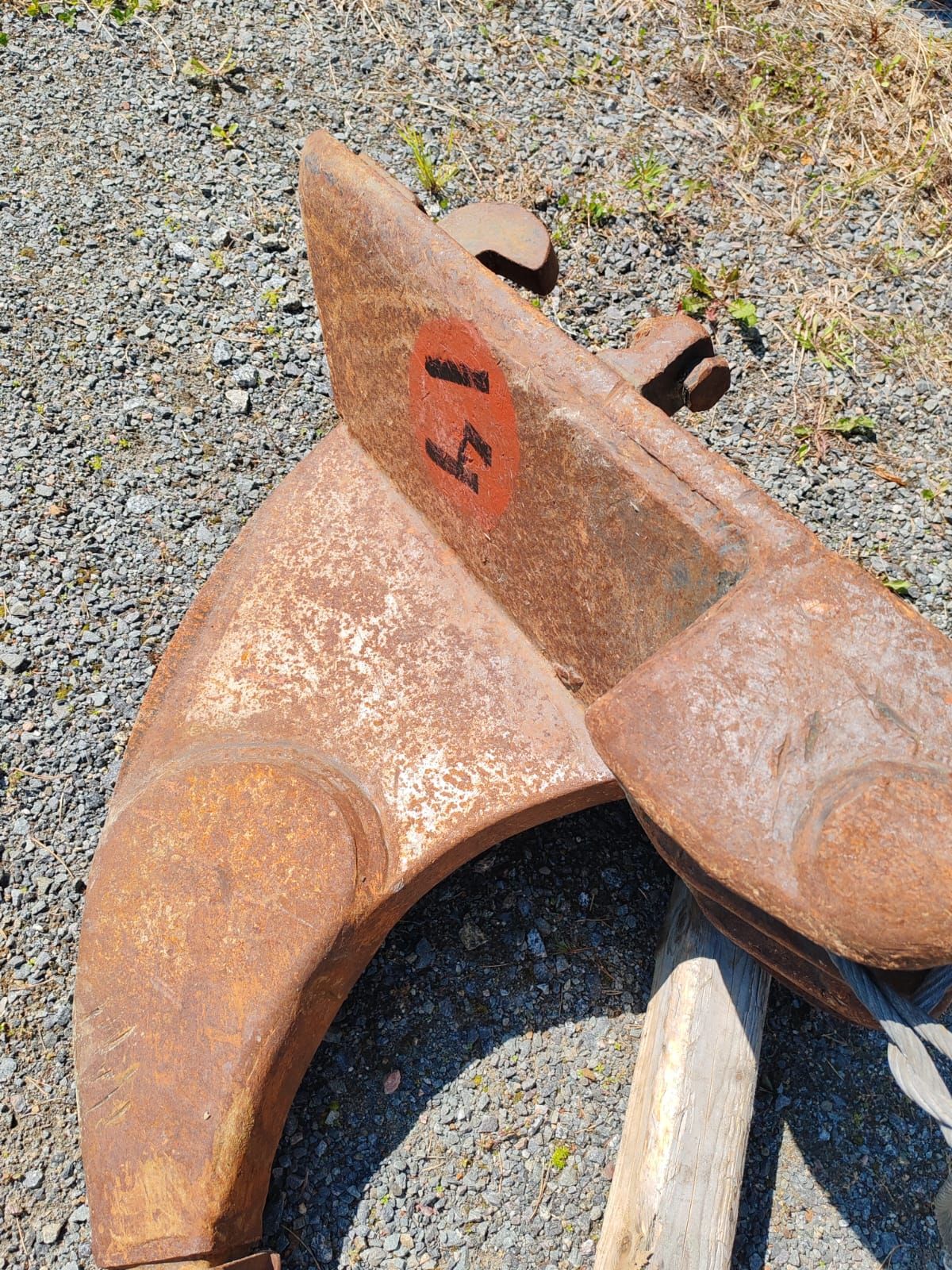 Image 8/11