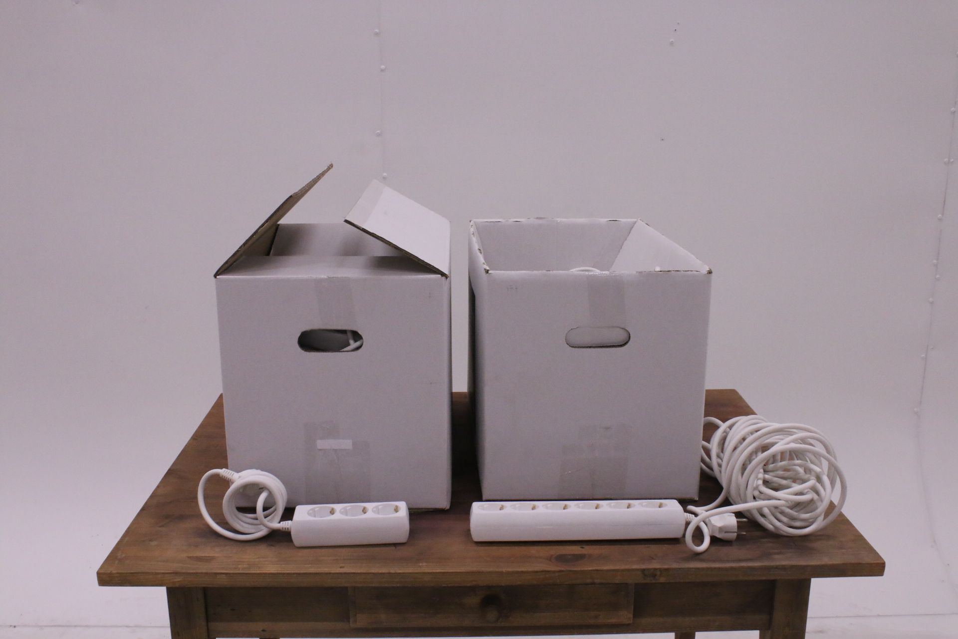 Image 2/5