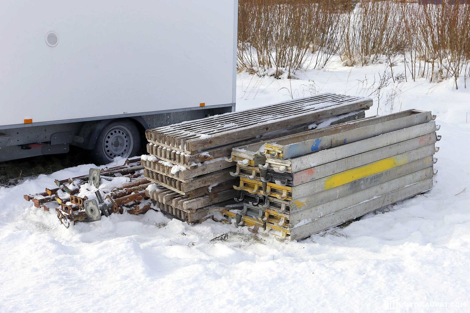 haki-rakennustelineet-rappuset-ja-kaiteet-k100-perinnerakentaja-jyri
