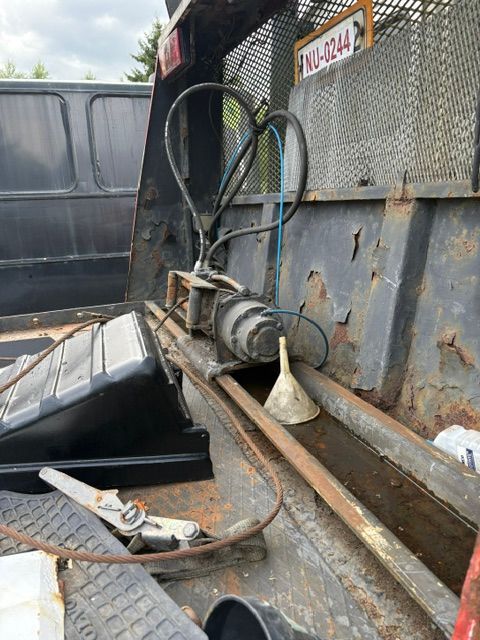 Image 9/20