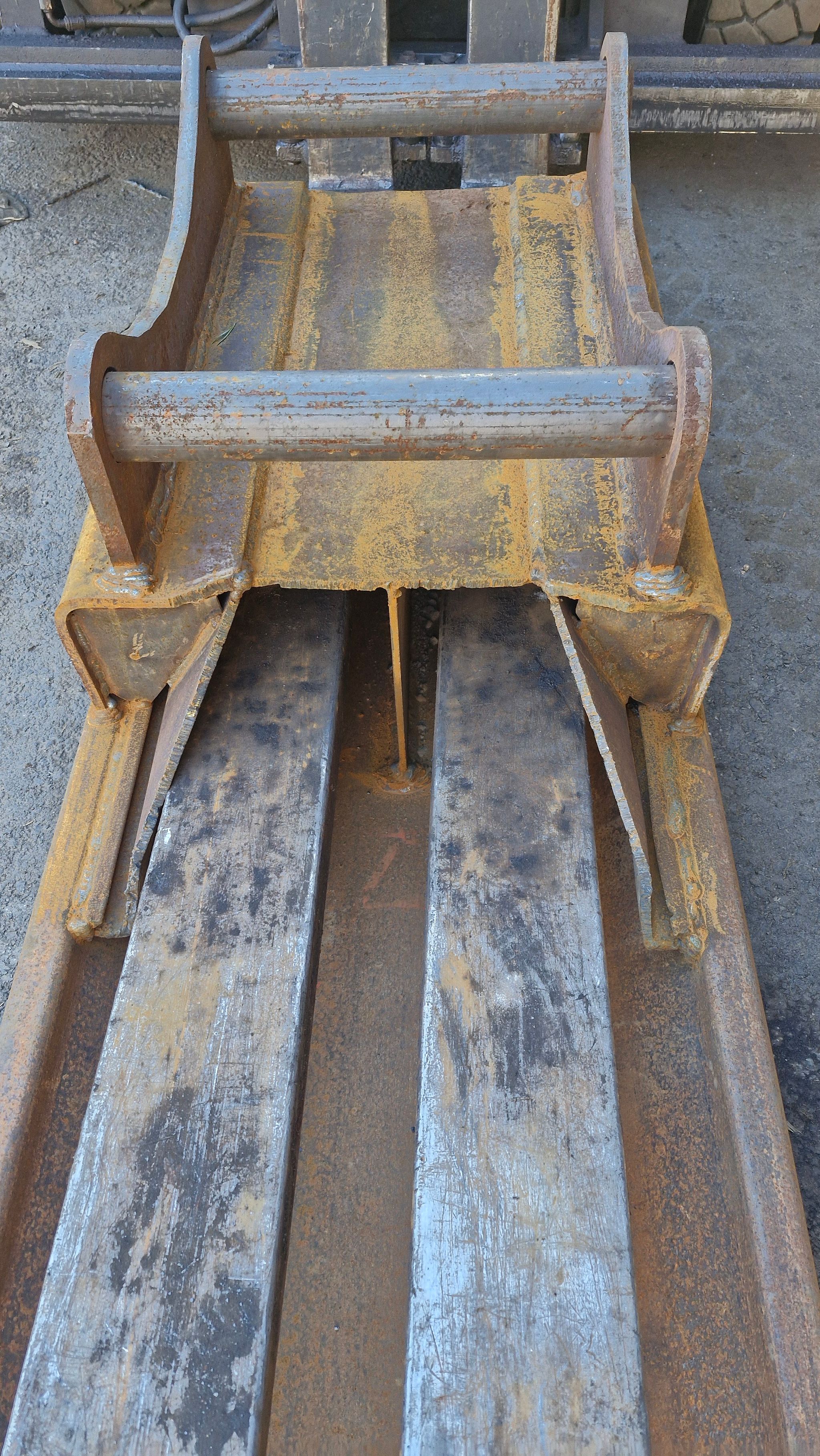 Image 16/20