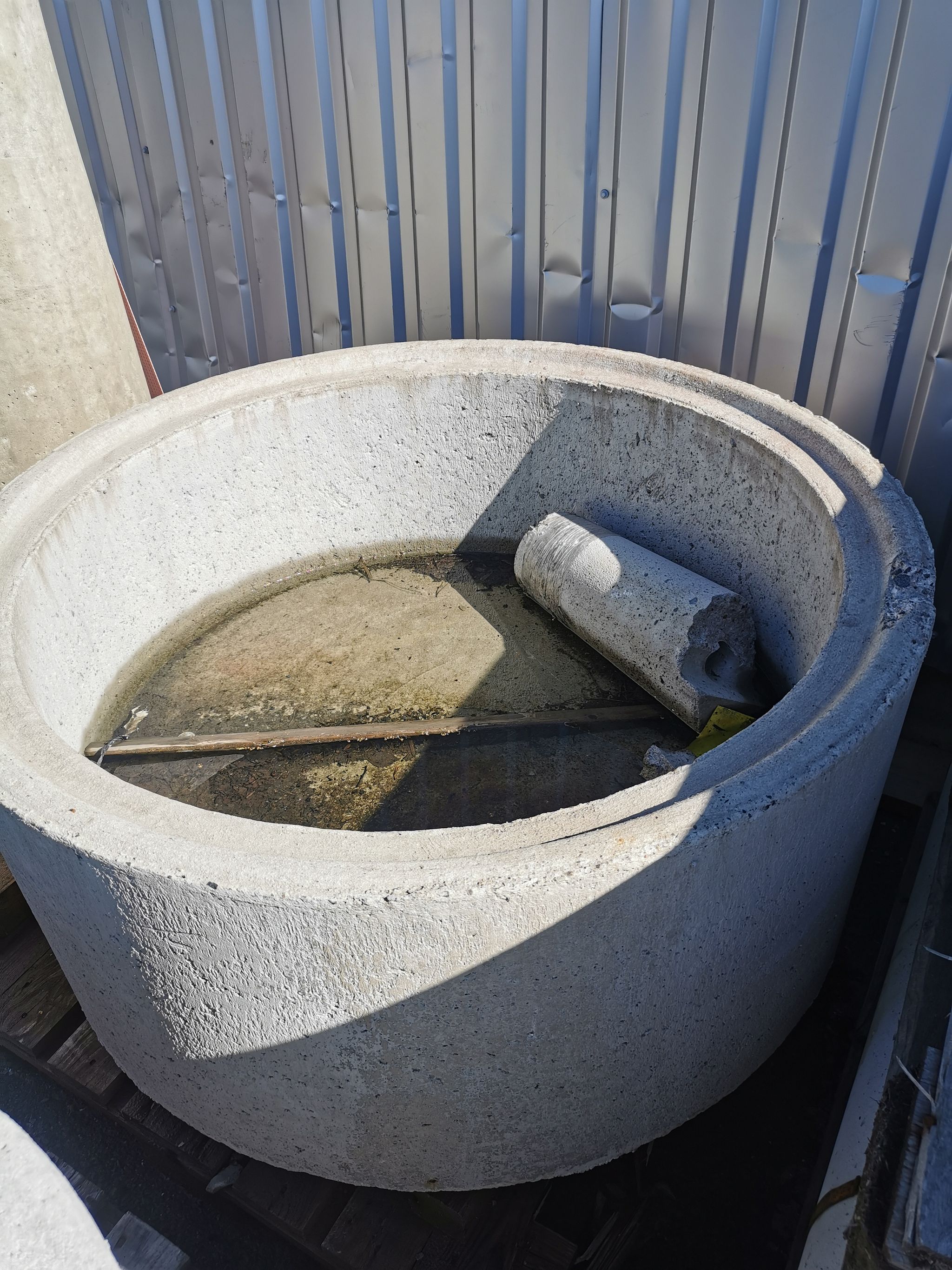 Image 1/1
