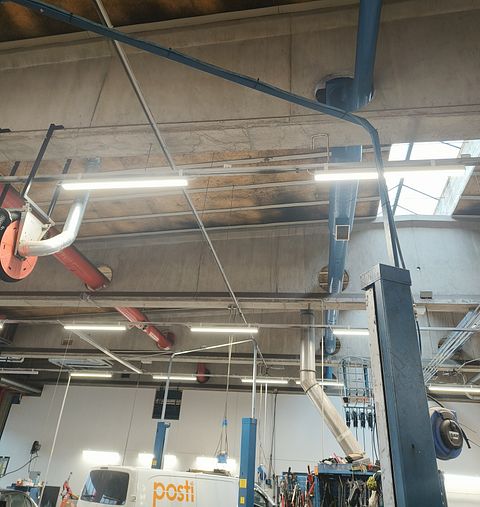 Image 5/9
