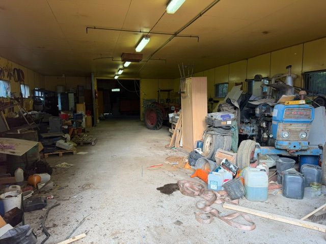 Image 2/29