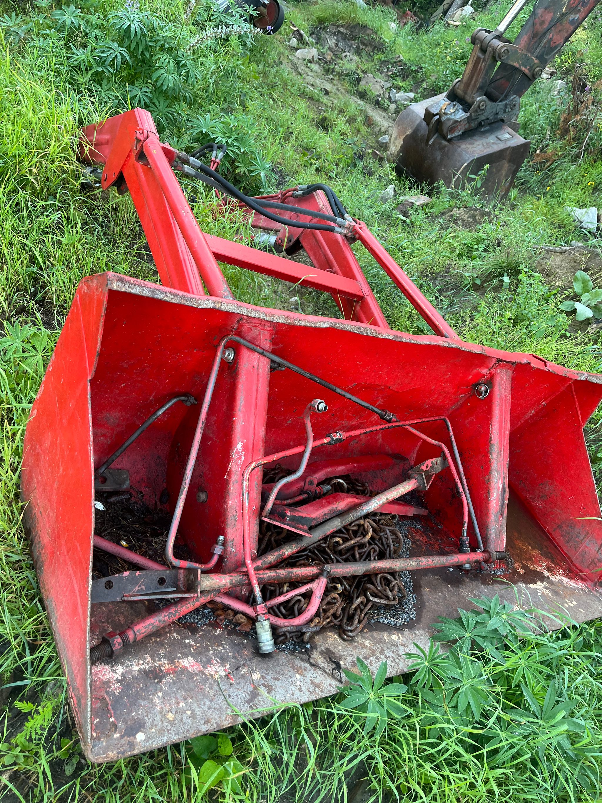 Image 4/6