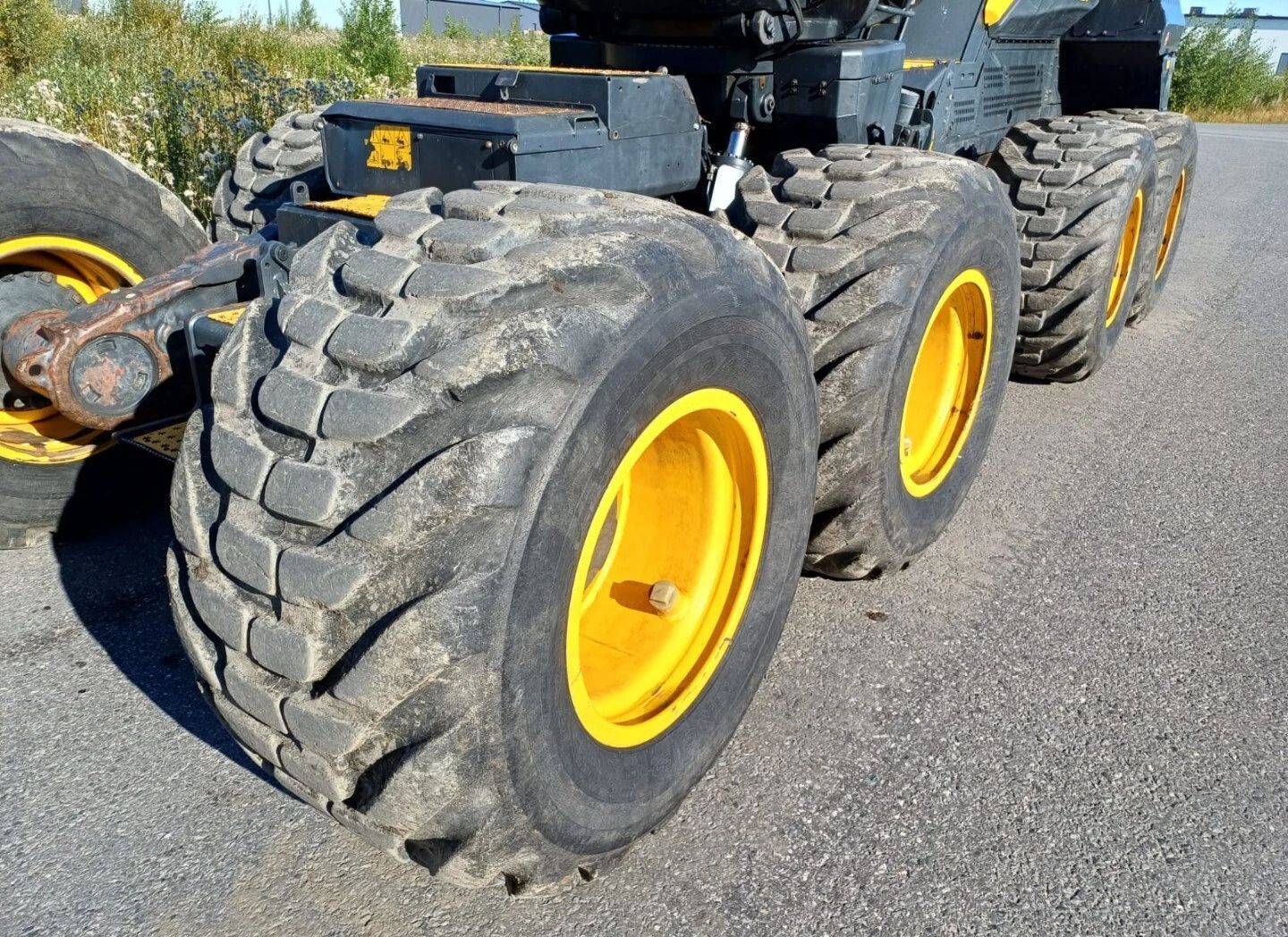 Image 8/30