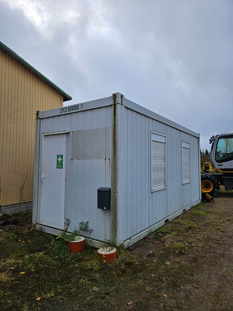 Image 2/4