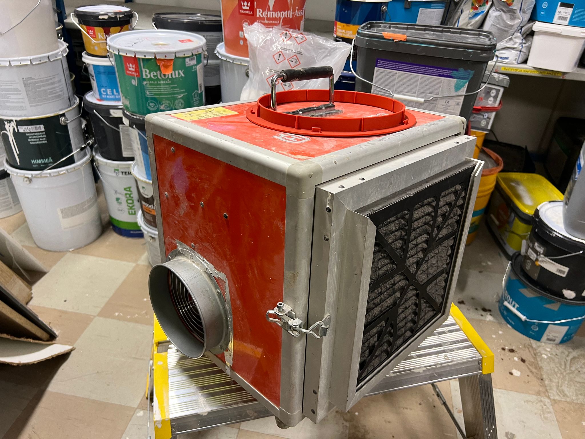 Image 1/9