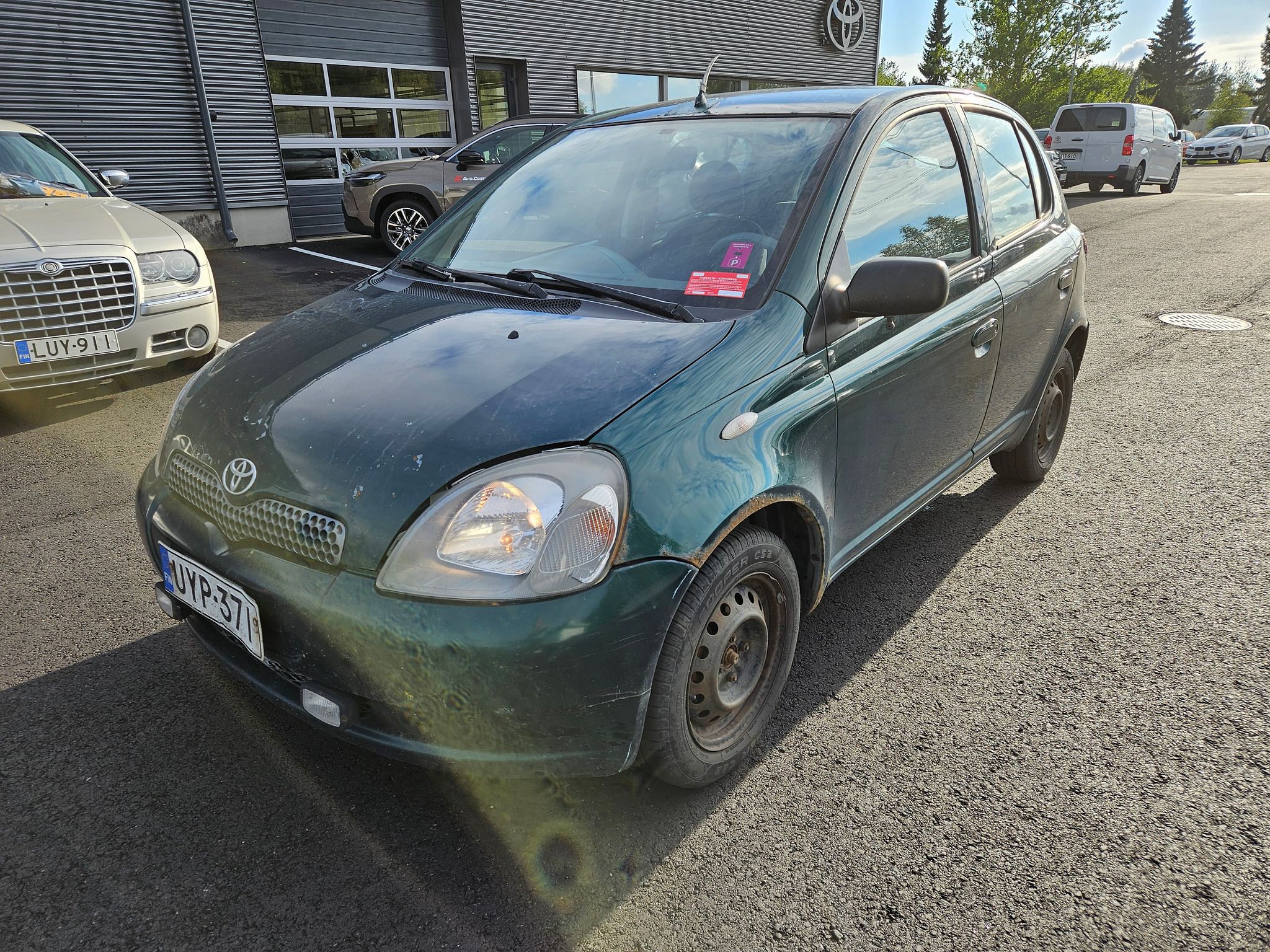 Image 1/12
