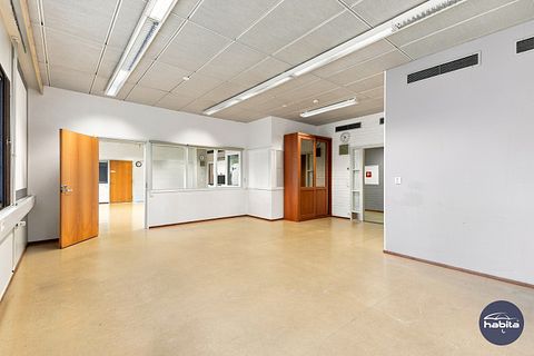 Image 23/23