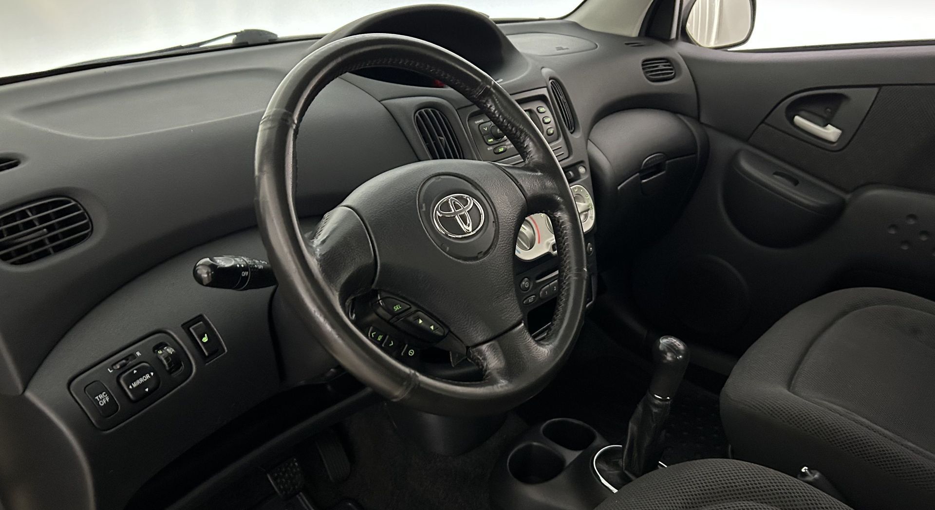 Image 9/36