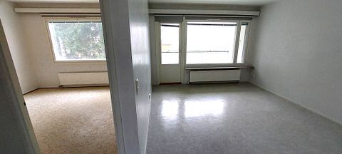 Image 6/12