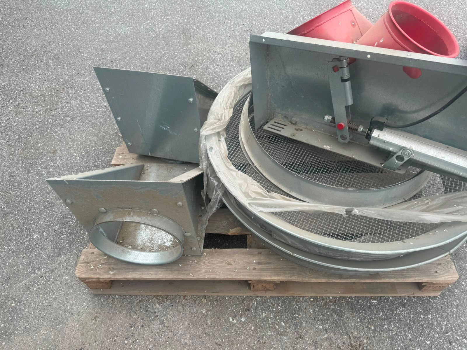 Image 4/4