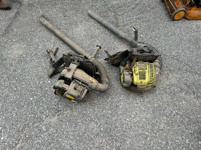 Image 3/4