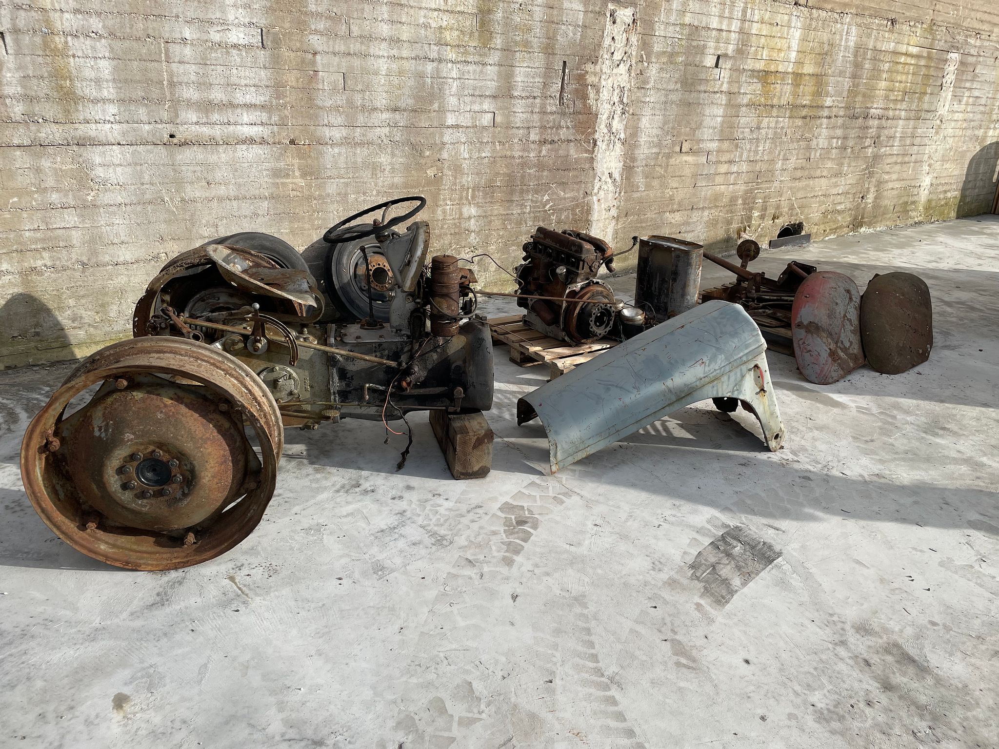 Image 1/7