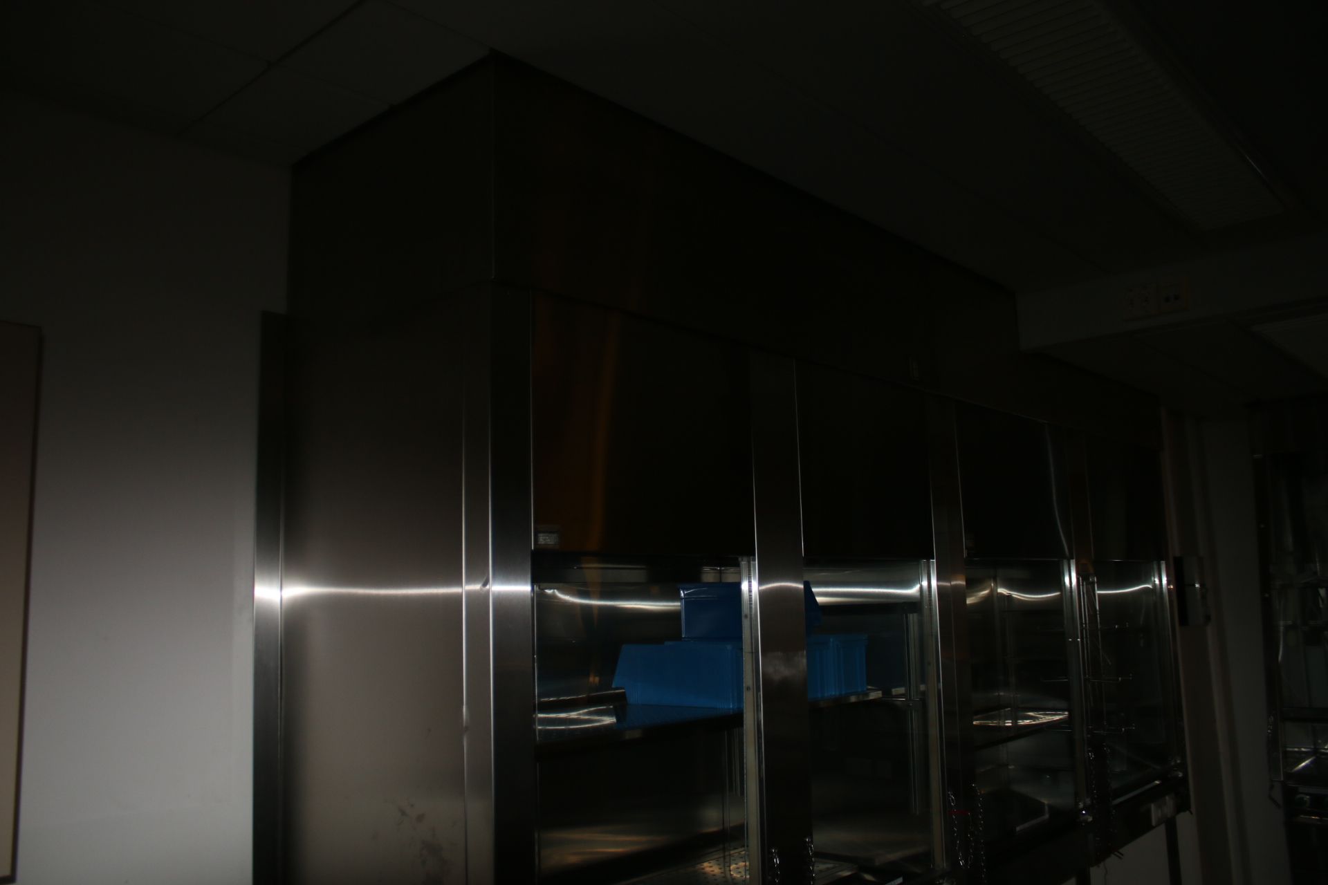 Image 11/17