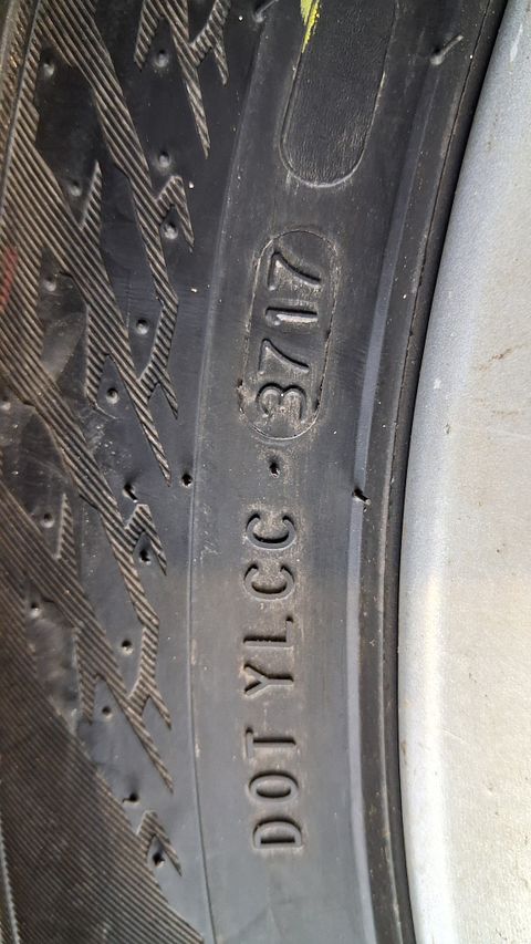 Image 11/18