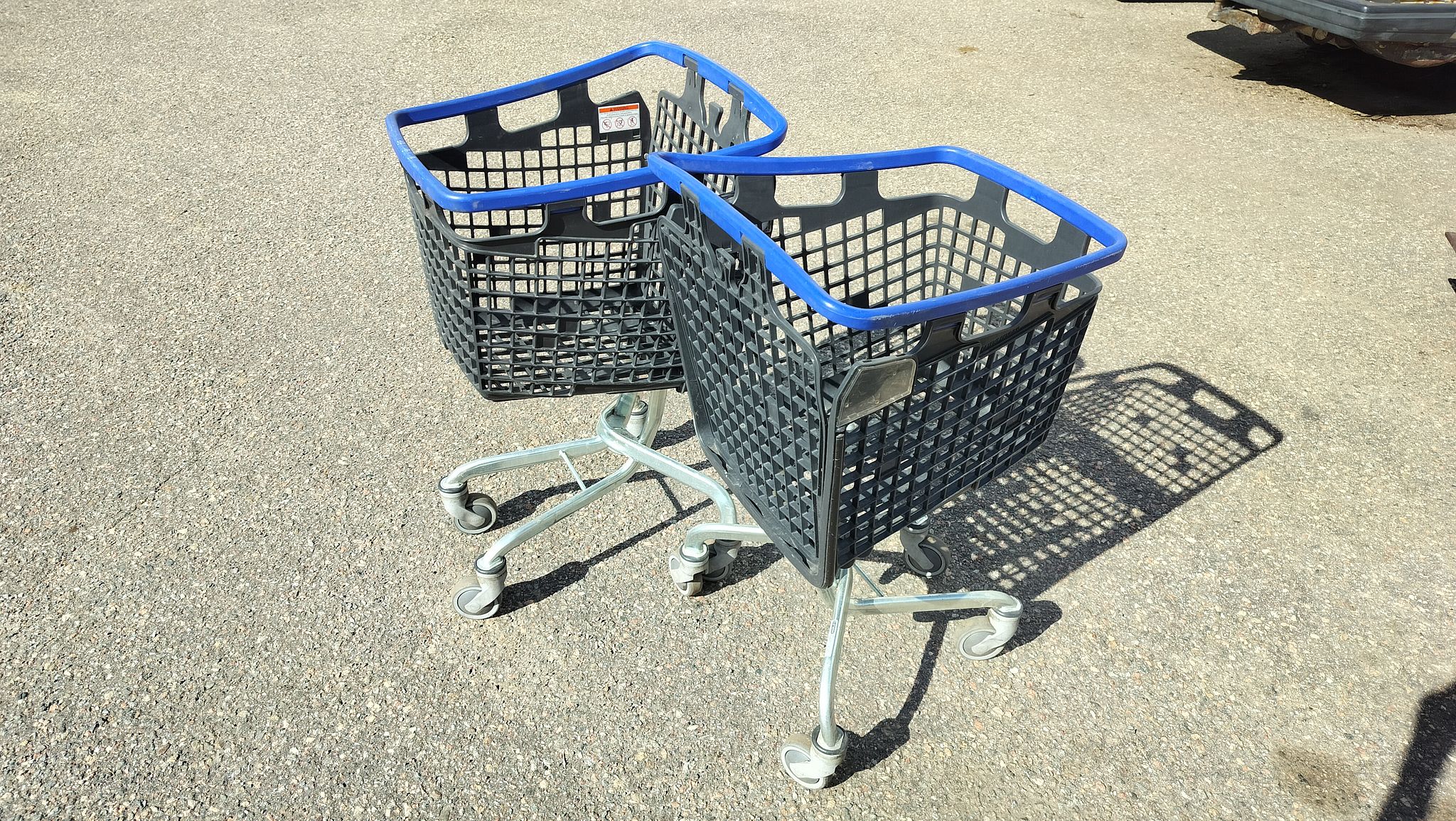 Image 1/4