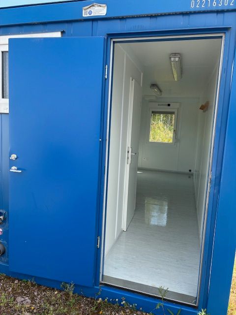 Image 3/13