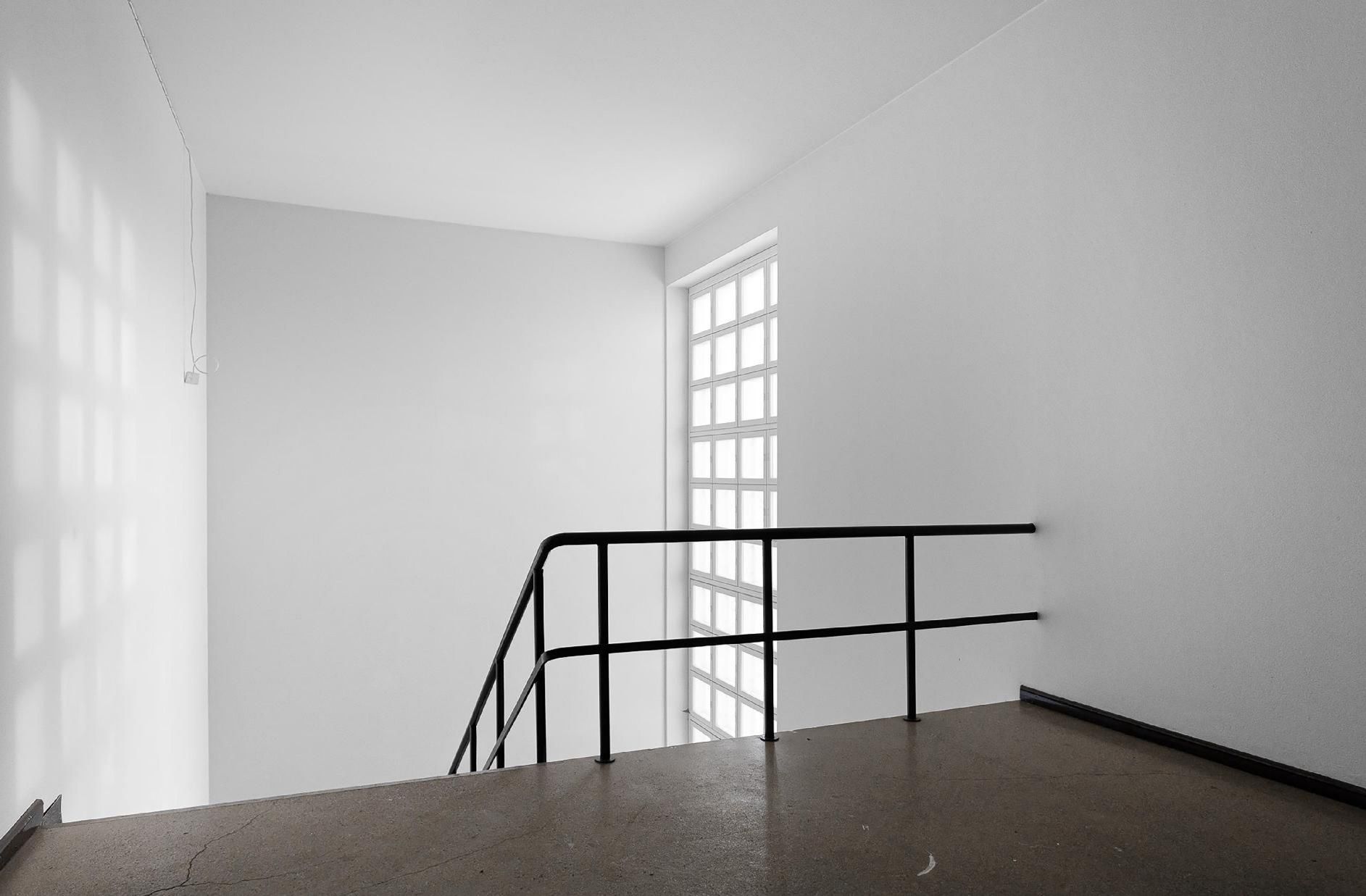 Image 35/40