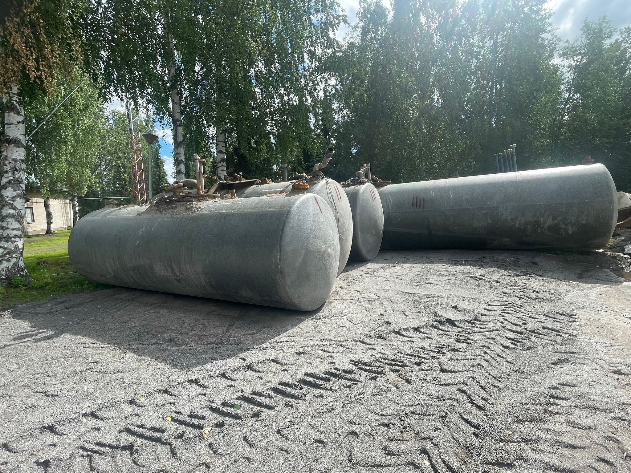 Image 1/3