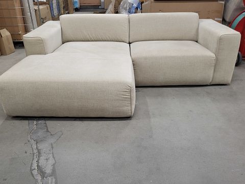 Image 3/12