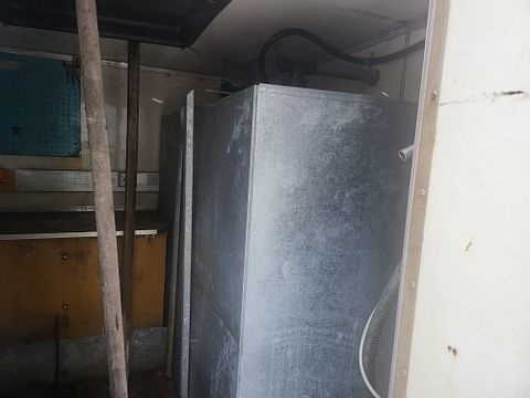 Image 6/6