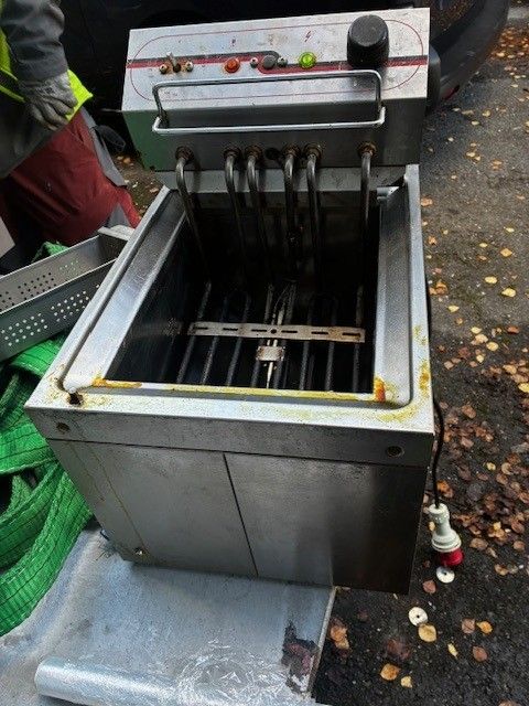 Image 12/12