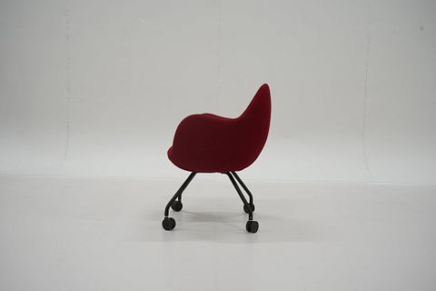 Image 4/8
