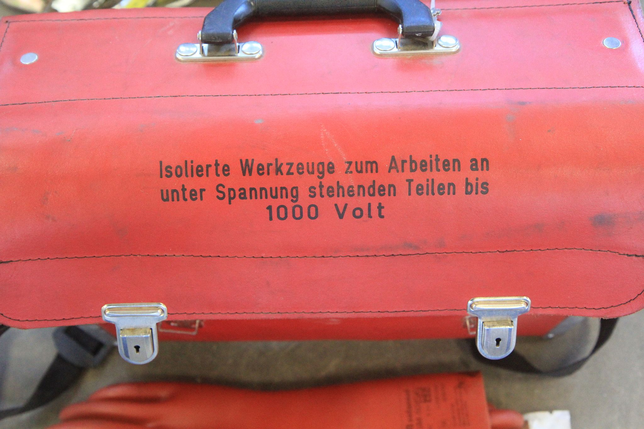 Image 4/14
