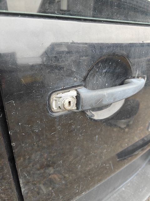 Image 8/13
