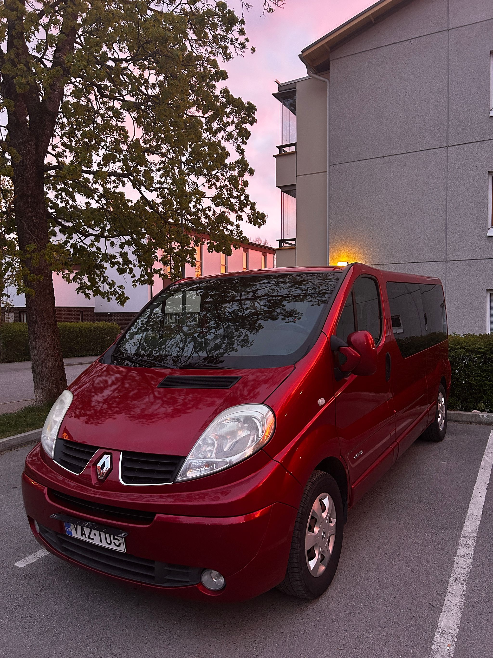 Image 1/18