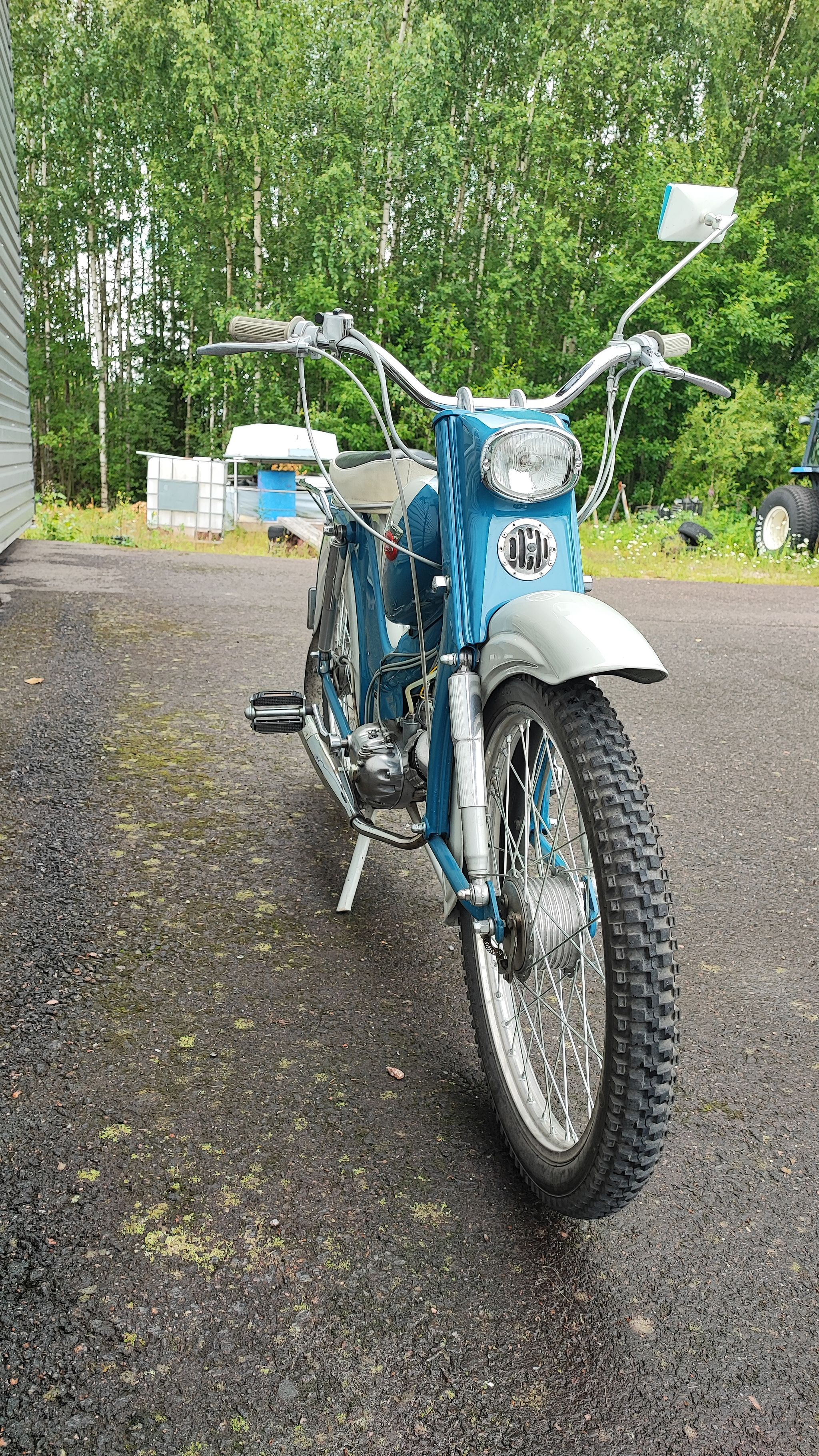 Image 2/10
