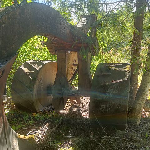 Image 1/10
